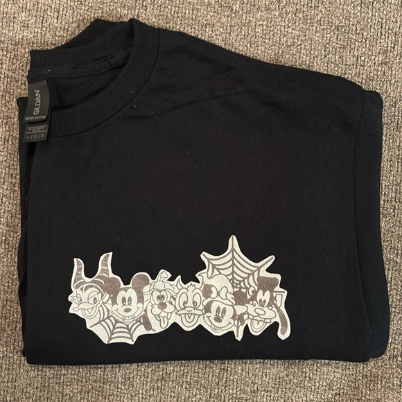 Disney Halloween Tee - Picture 1 of 1